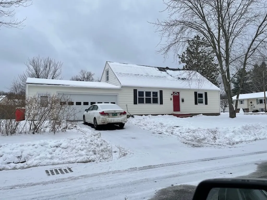 39 Logwood Street South Burlington VT 05403