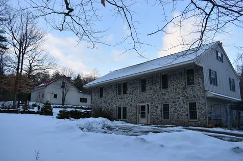 29 Pleasant Hill Road Deerfield NH 03037