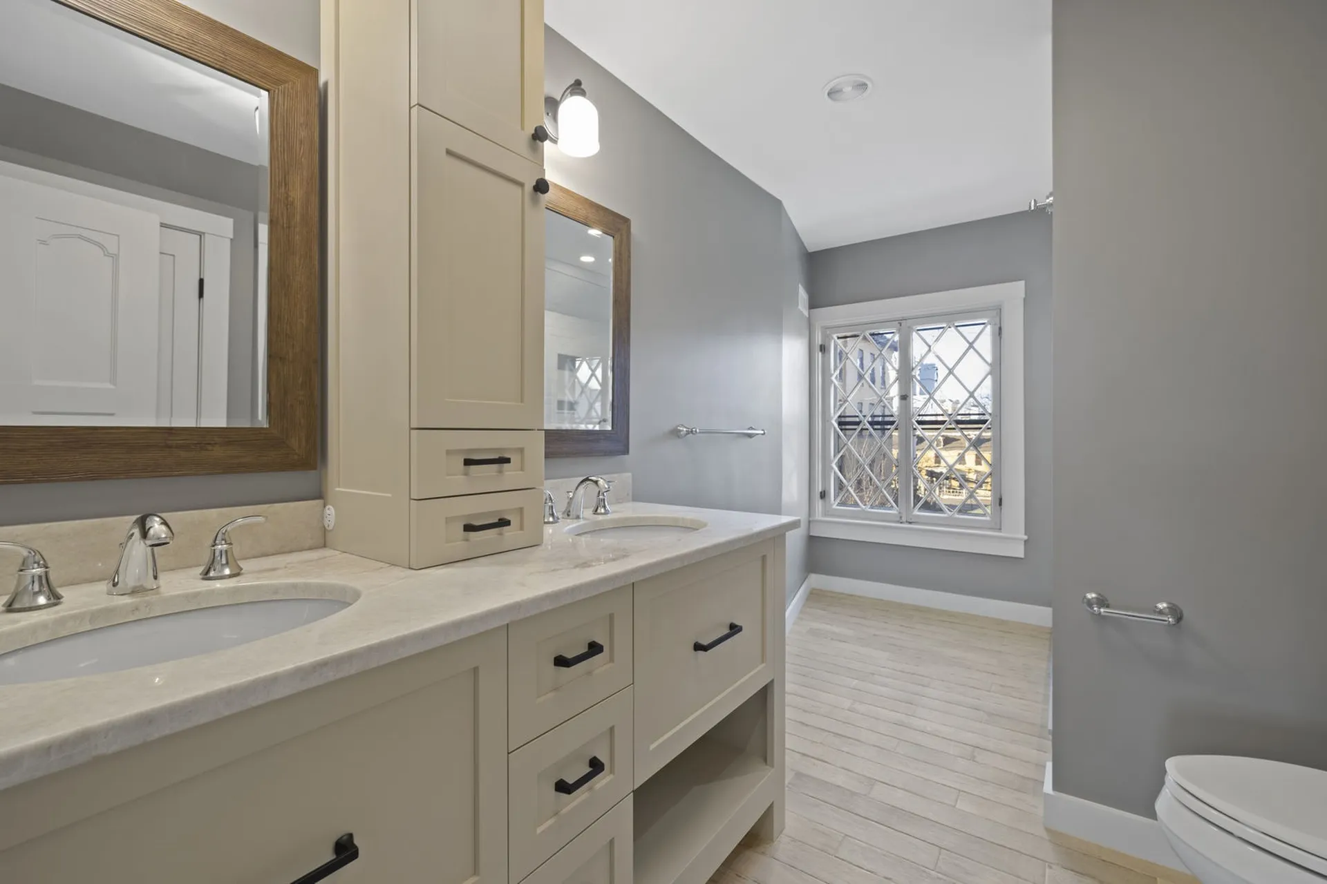 56 Middle Street Portsmouth NH 03801