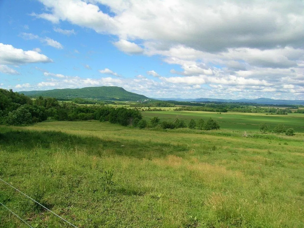 2996 Maple Street Vergennes VT 05491