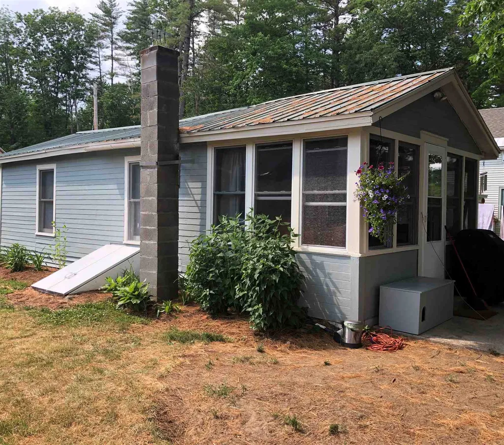 66 Riverhill Avenue Concord NH 03303