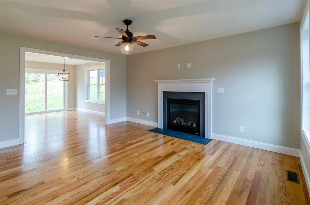 74a Lawrence Road Salem NH 03079