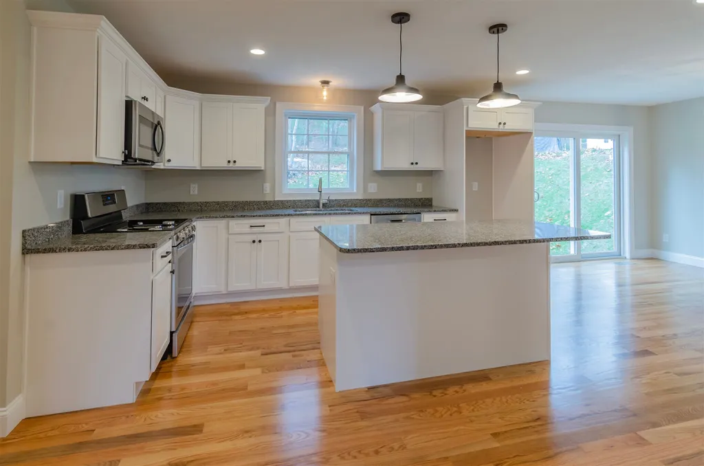 74a Lawrence Road Salem NH 03079