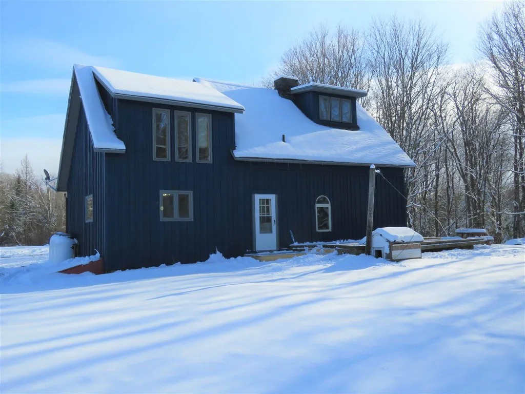 174 Andrews Road Holland VT 05830
