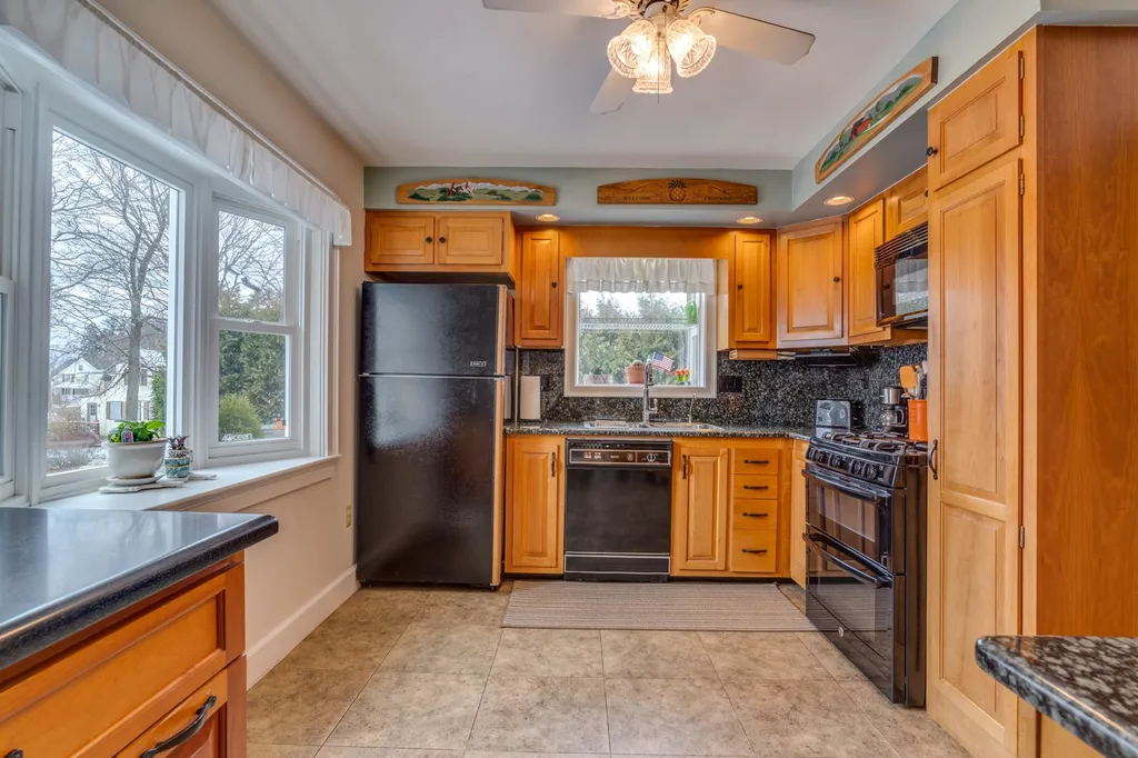 14 Fairview Drive Portsmouth NH 03801