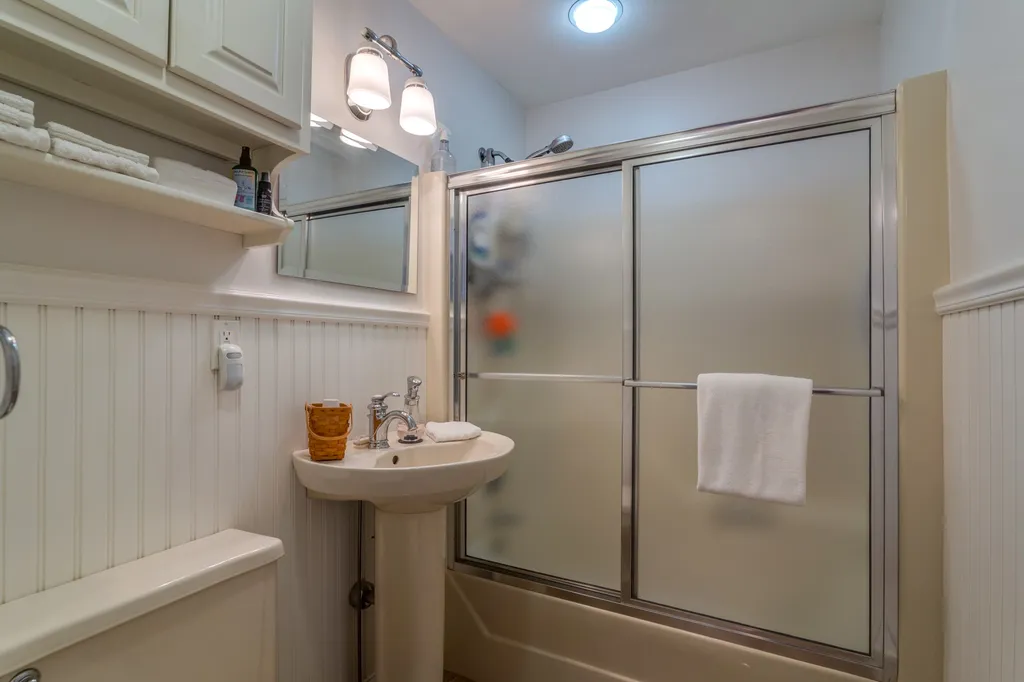 14 Fairview Drive Portsmouth NH 03801