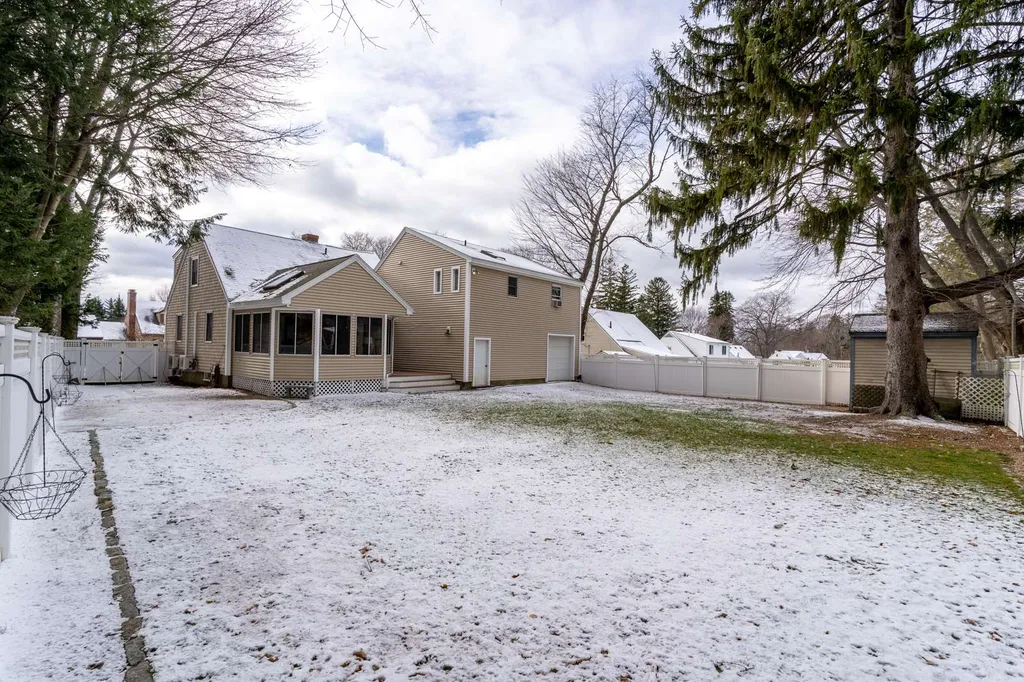 14 Fairview Drive Portsmouth NH 03801