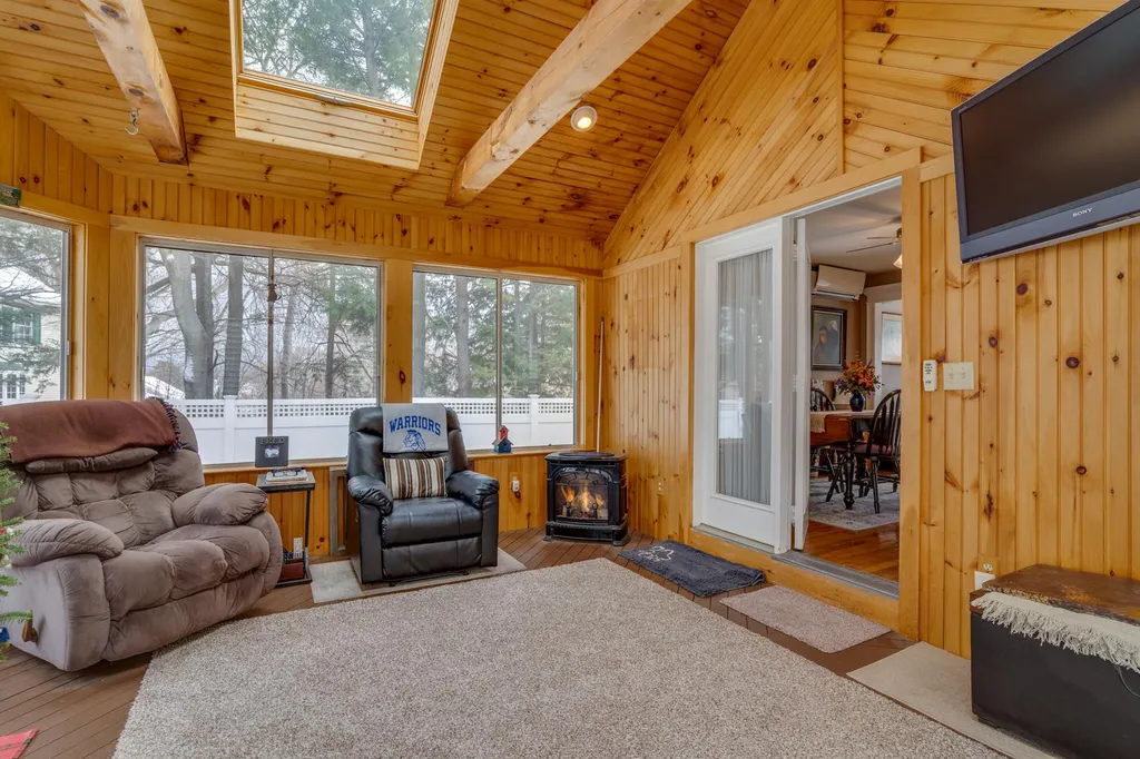 14 Fairview Drive Portsmouth NH 03801