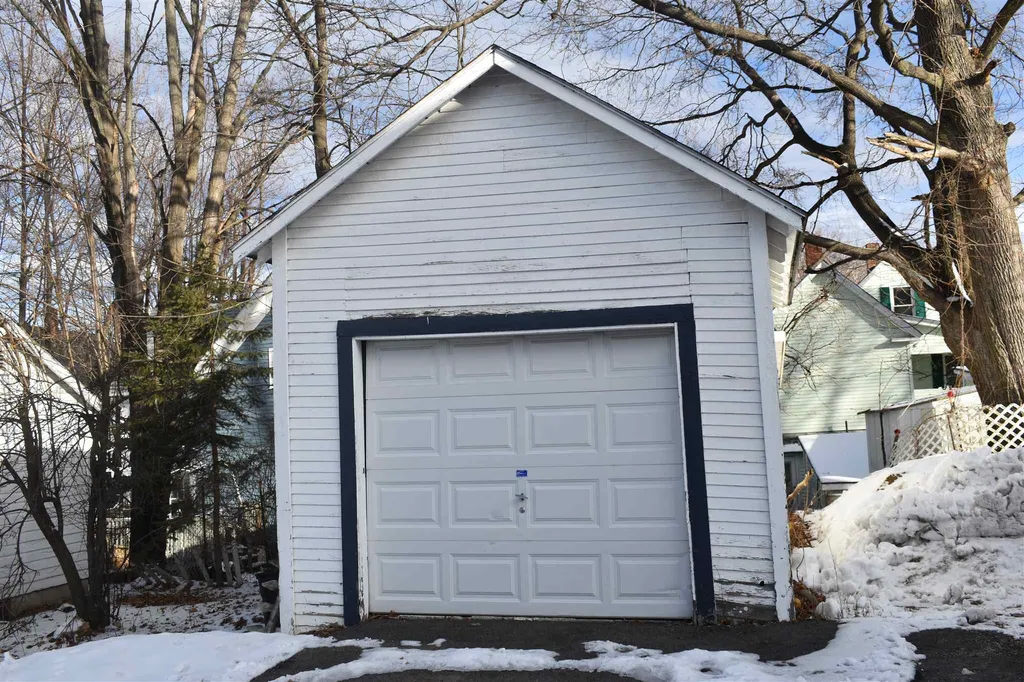 32 Summer Street Laconia NH 03246