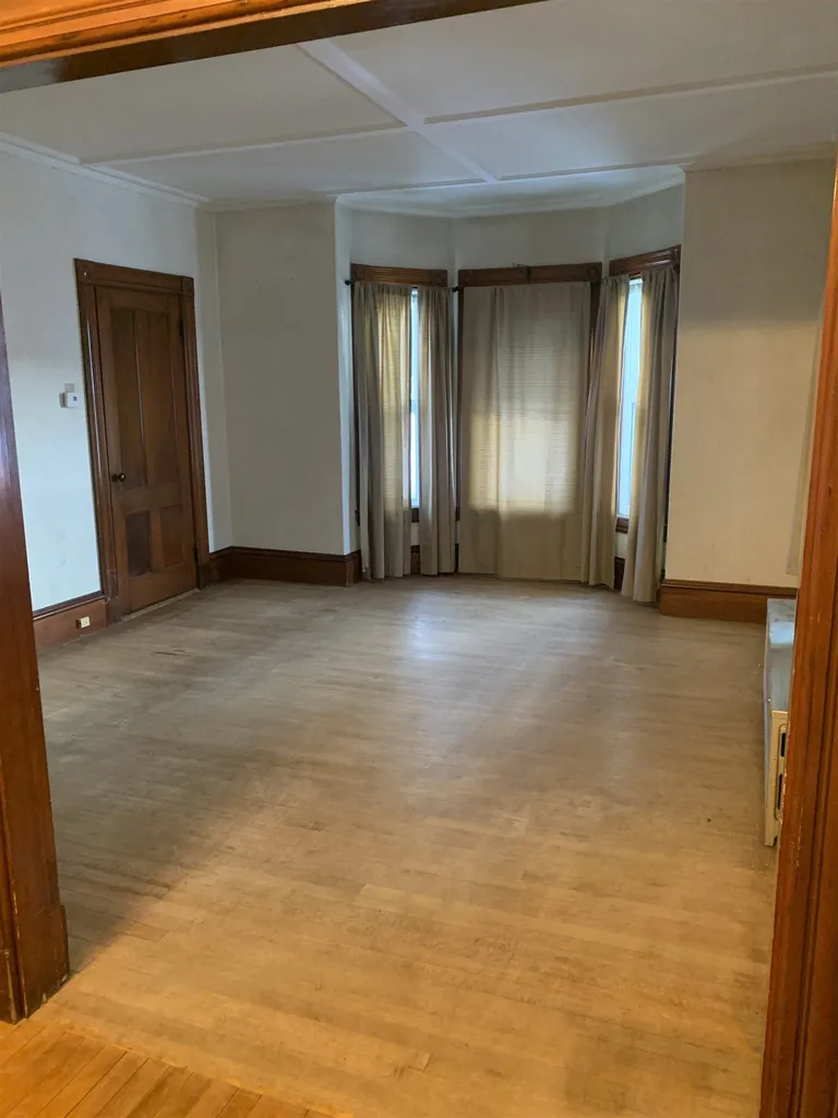 32 Summer Street Laconia NH 03246