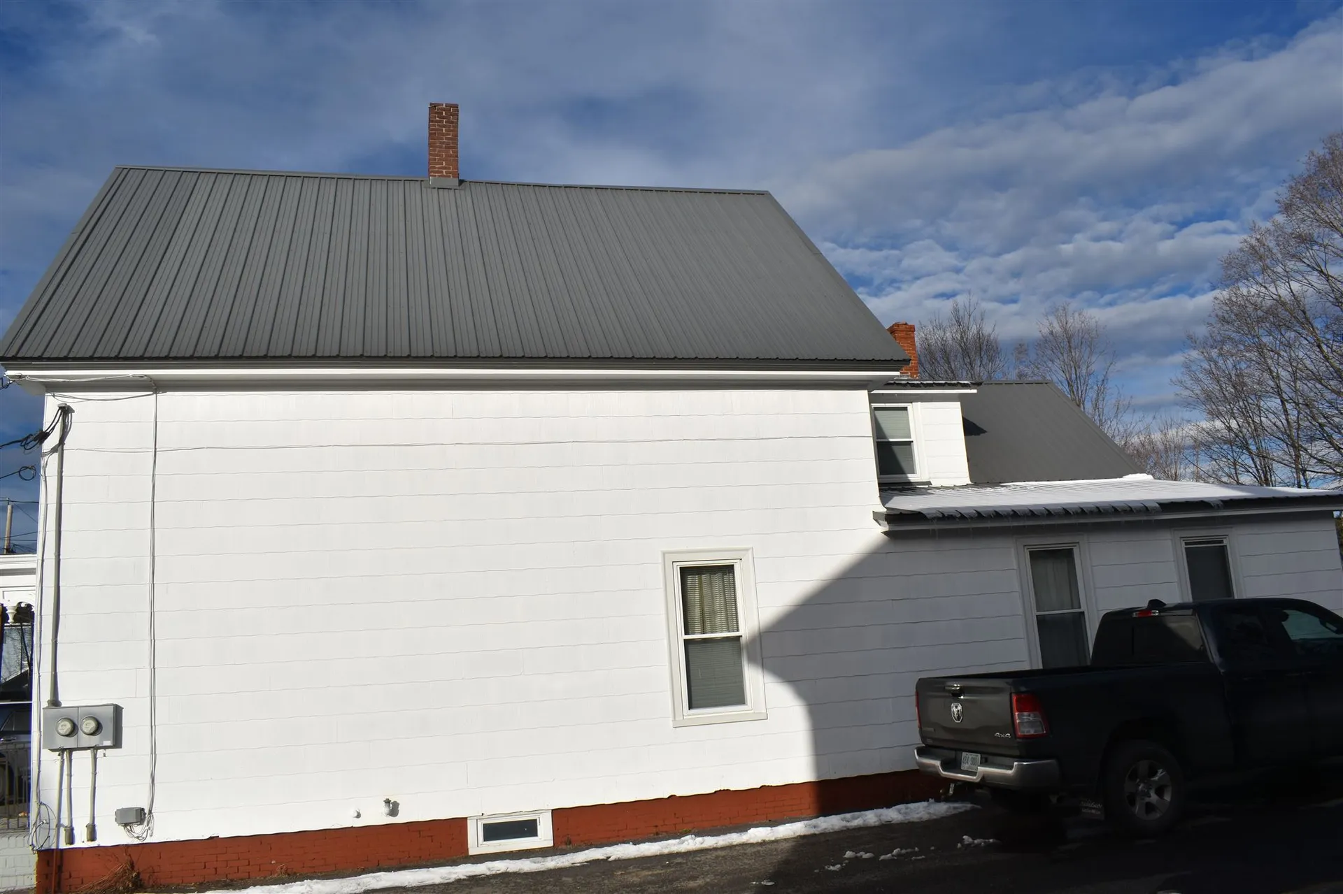 32 Summer Street Laconia NH 03246
