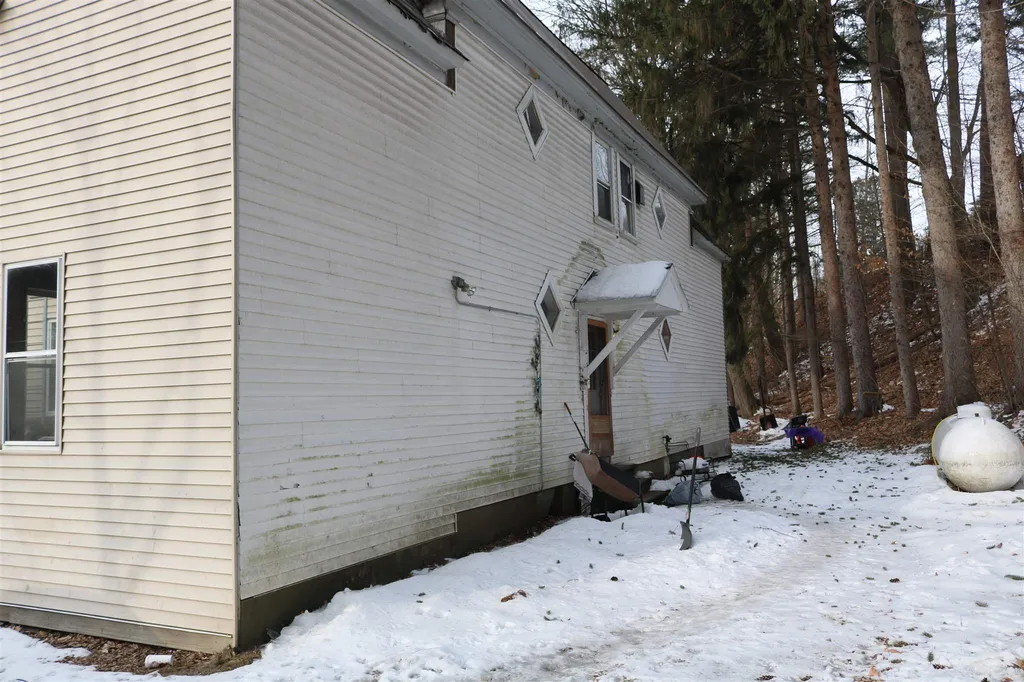 49 Sargent Street Hartford VT 05001