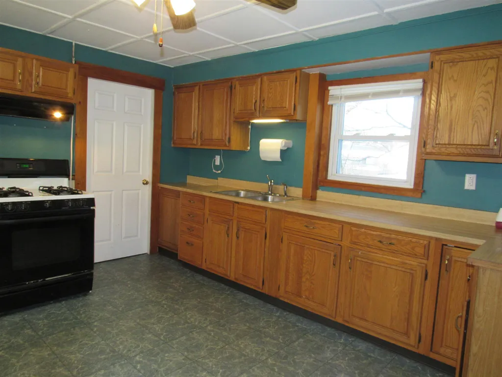 156 Hanover Street Claremont NH 03743