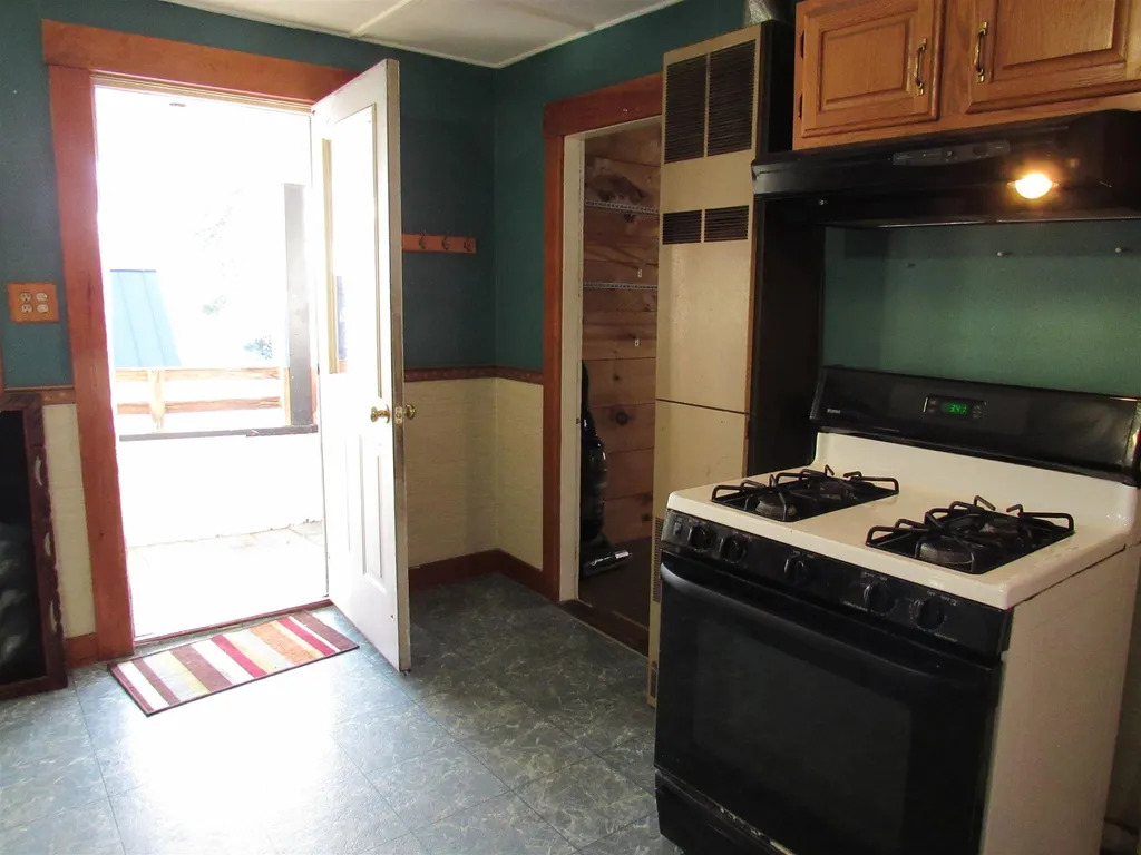 156 Hanover Street Claremont NH 03743