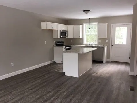 83 Fremont Road Raymond NH 03077