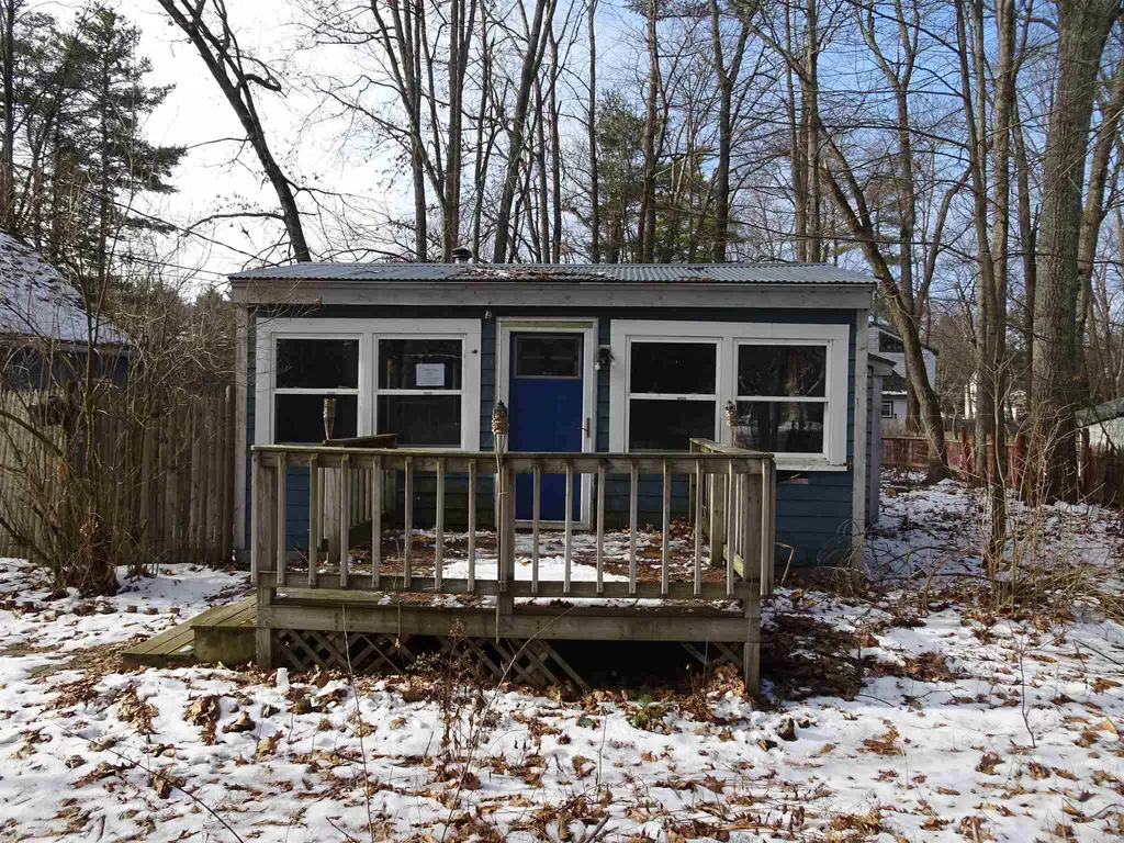 11 Pine Street Fremont NH 03044