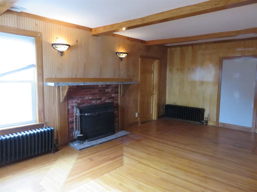 28 Pleasant Street Salem NH 03079