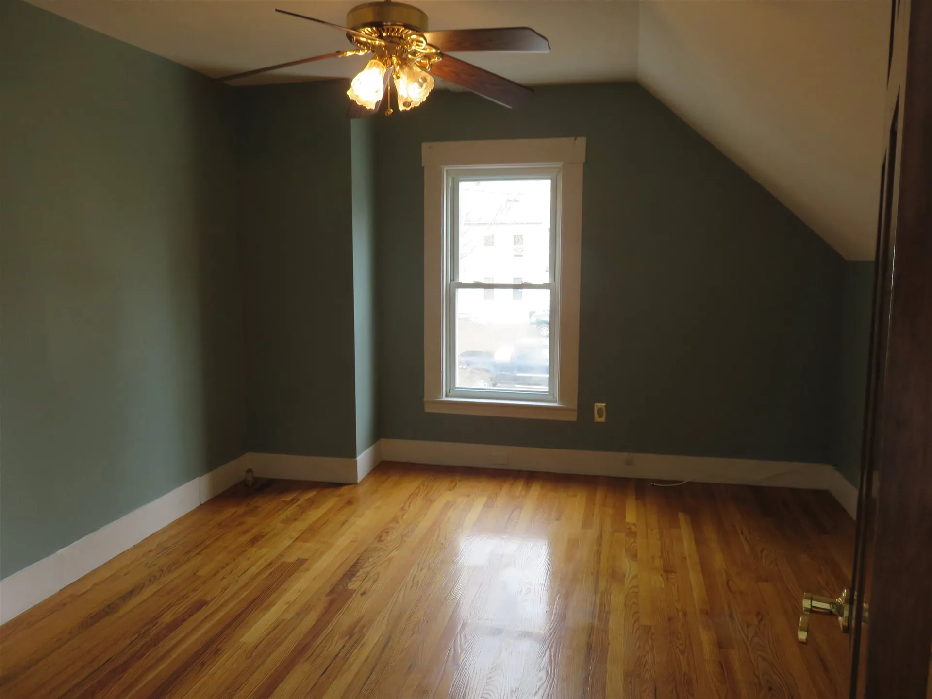28 Pleasant Street Salem NH 03079