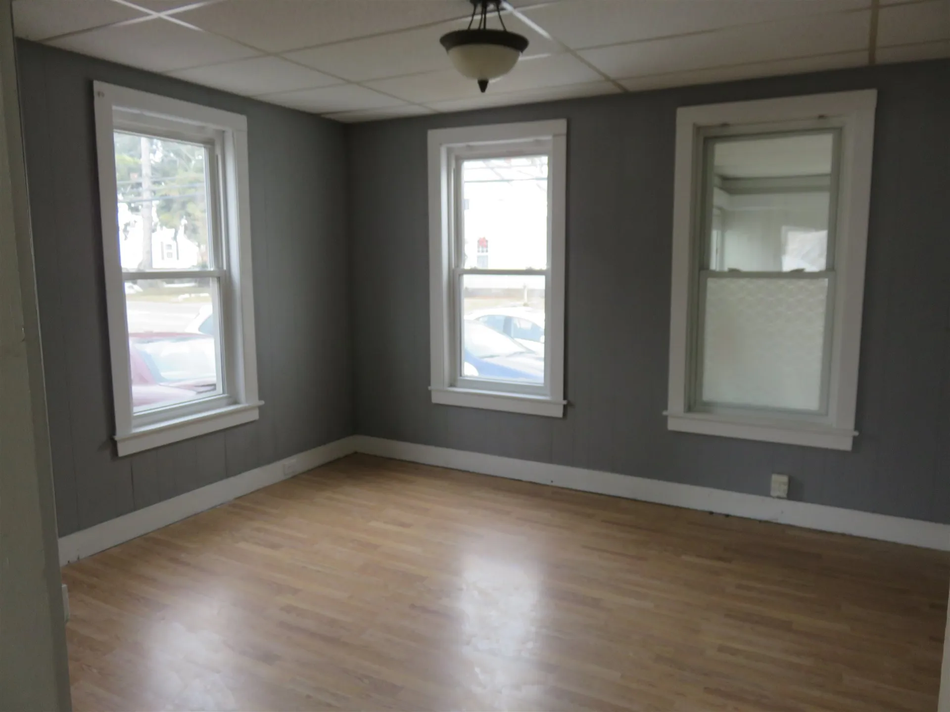 28 Pleasant Street Salem NH 03079