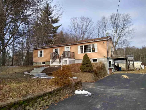 74 Little River Road Kingston NH 03848