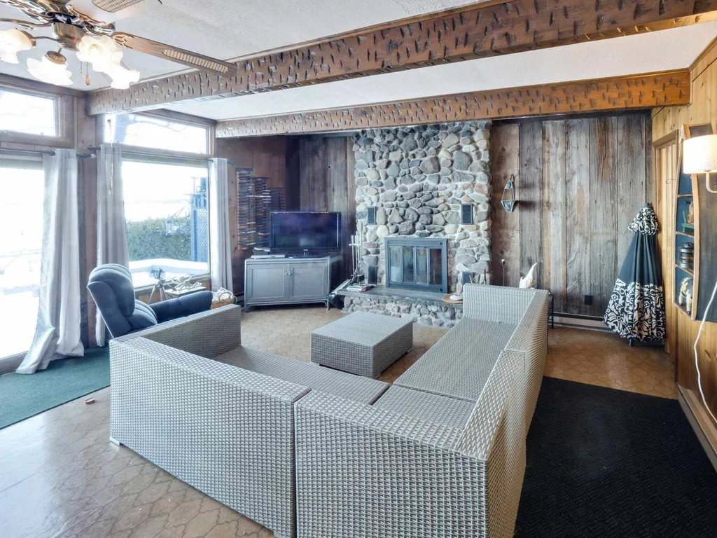 186 North Shore Road Isle La Motte VT 05463