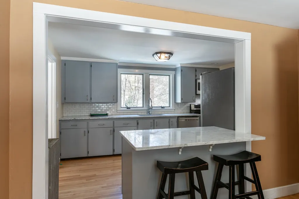102 S Main Street Hanover NH 03755