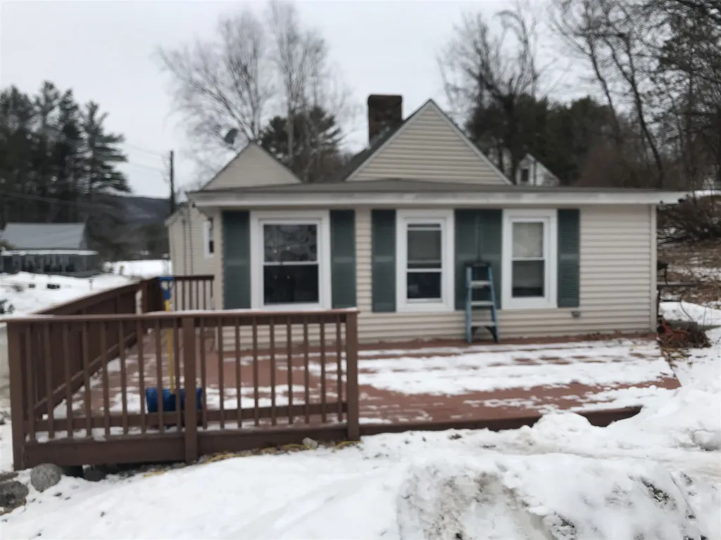 56 School Street Alton NH 03809