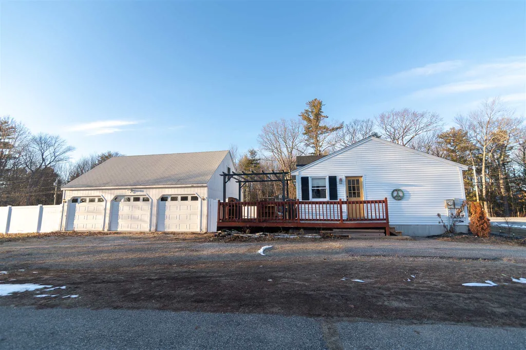 510 Stockdale Circle Rollinsford NH 03869