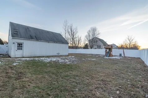 510 Stockdale Circle Rollinsford NH 03869