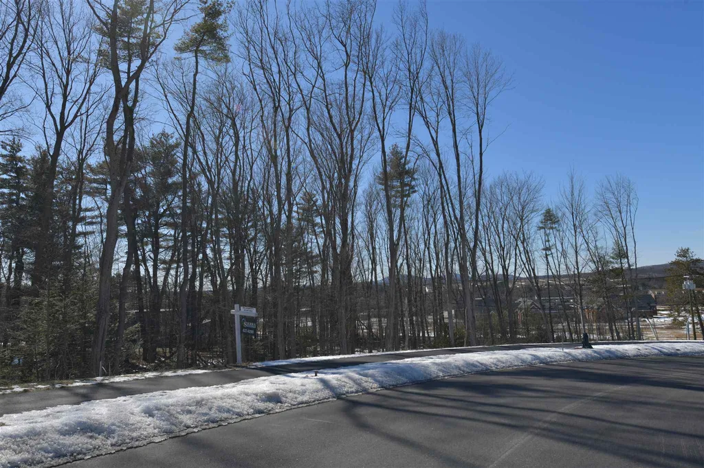 69 Scenic Drive Manchester NH 03104
