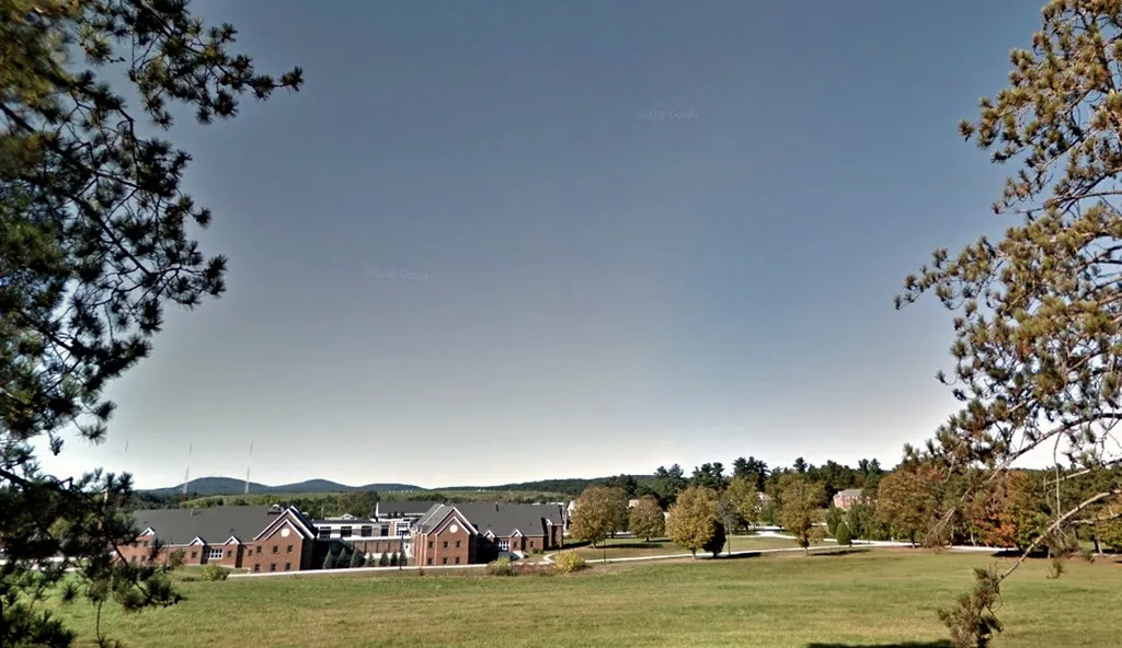 69 Scenic Drive Manchester NH 03104