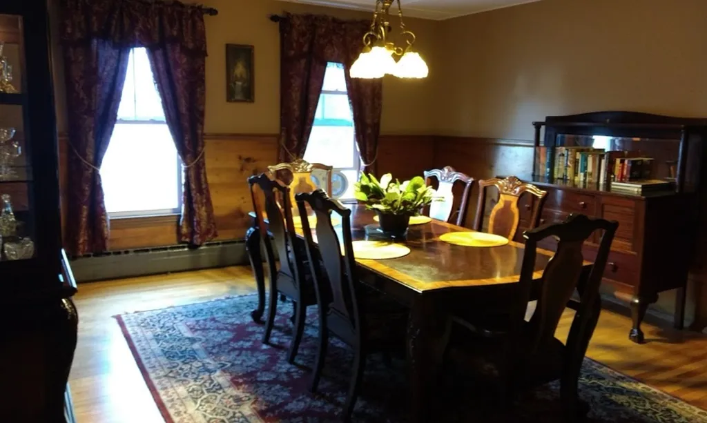 148 Washington Street Conway NH 03818