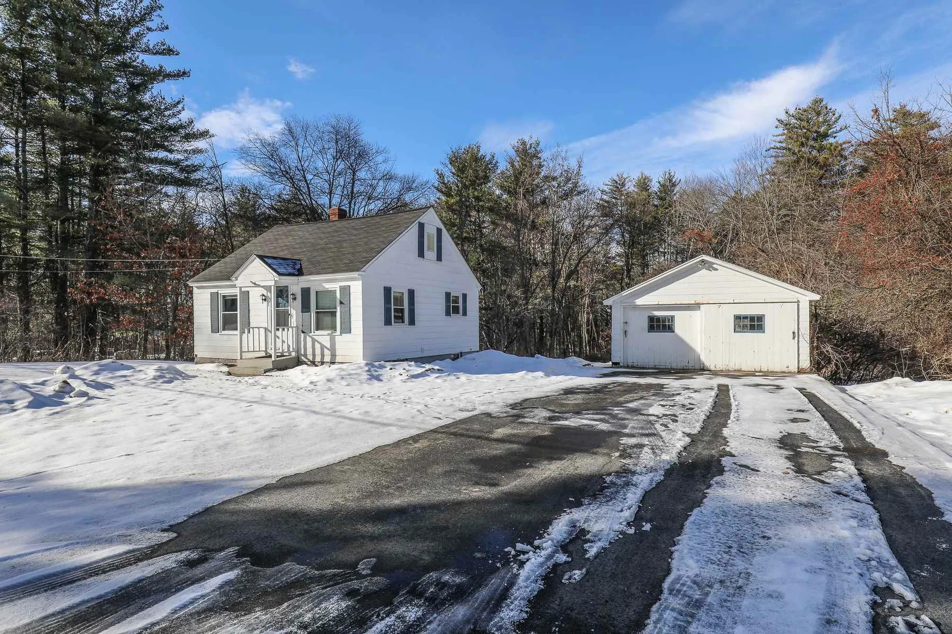 21 Benton Road Hooksett NH 03106