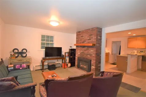 210 N Haverhill Road Kensington NH 03833