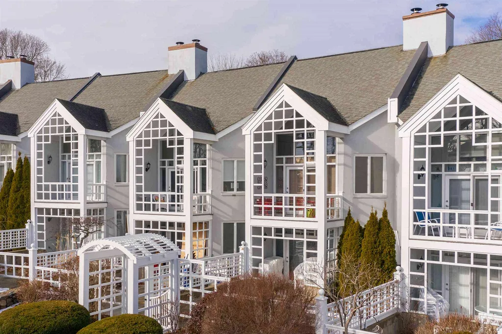 52 Dunelawn Drive Ogunquit ME 03907