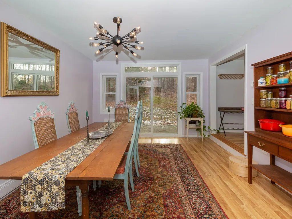 16 Bunker Hill Avenue Stratham NH 03885