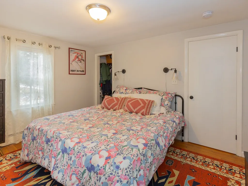 16 Bunker Hill Avenue Stratham NH 03885