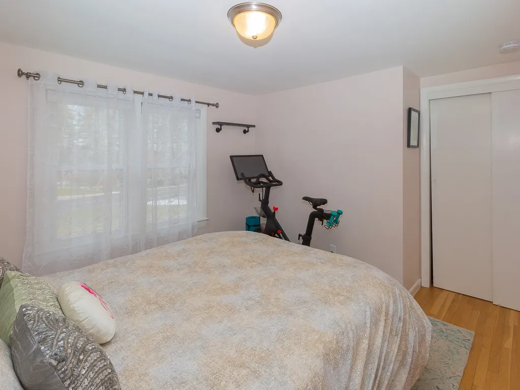 16 Bunker Hill Avenue Stratham NH 03885