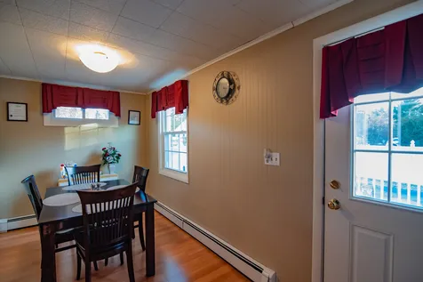 14 Senter Street Salem NH 03079