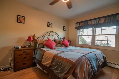 14 Senter Street Salem NH 03079