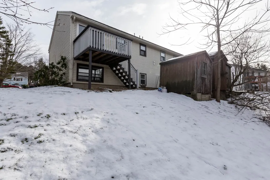 82r Derryfield Road Derry NH 03038