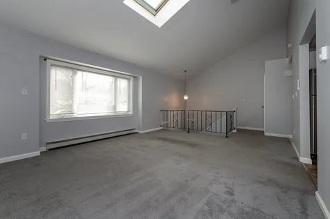 82r Derryfield Road Derry NH 03038