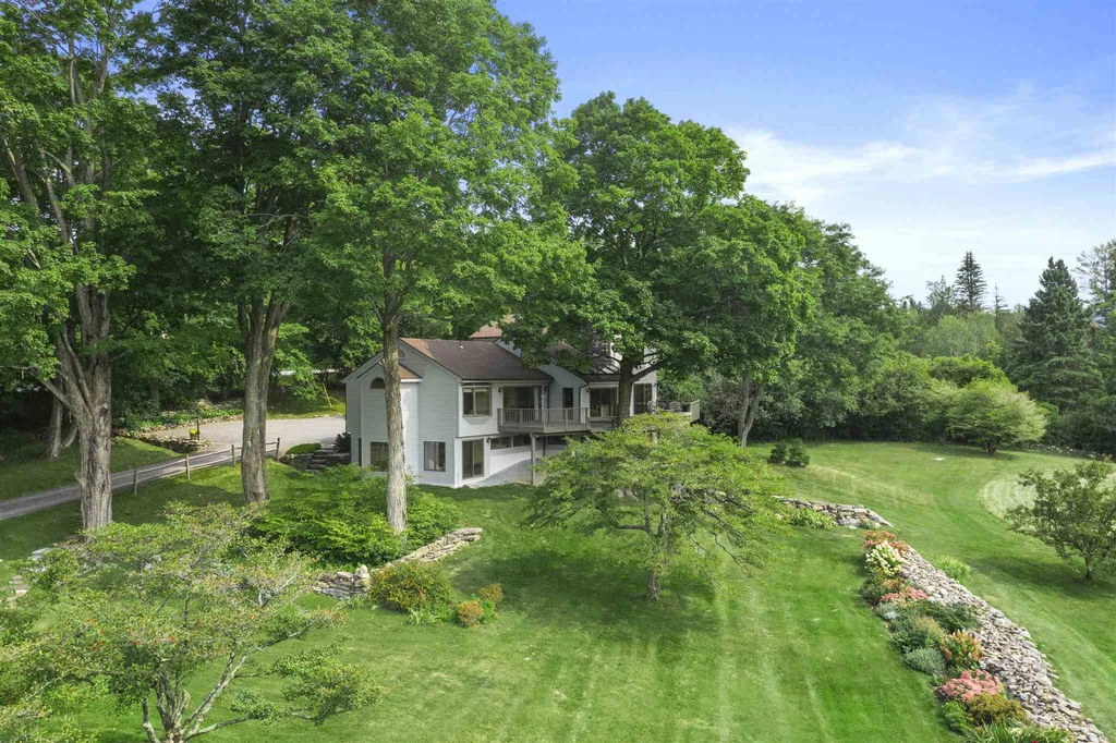 39 Eagle Ridge Dorset VT 05251