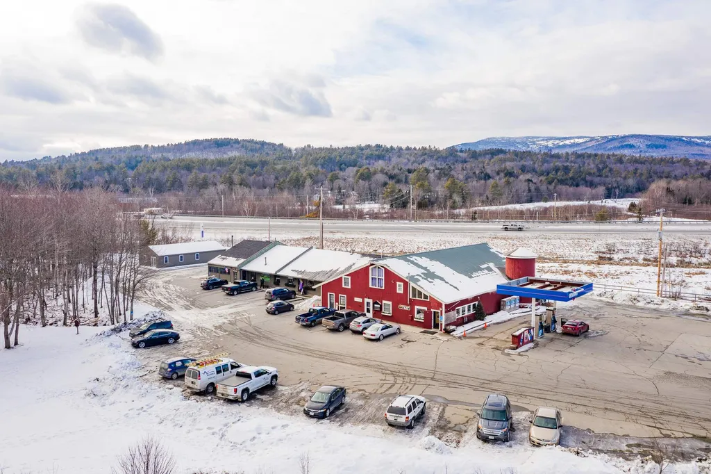40 Sturgis Circle Grantham NH 03753