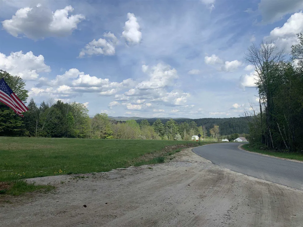 40 Sturgis Circle Grantham NH 03753
