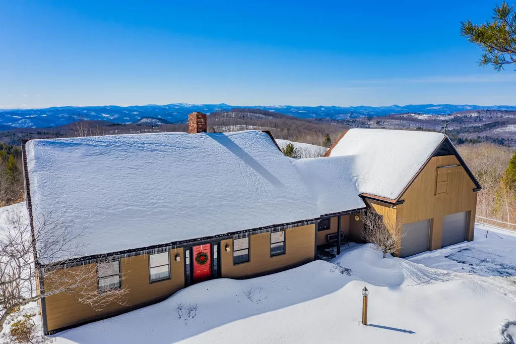 16 Brokaw Road Strafford VT 05072