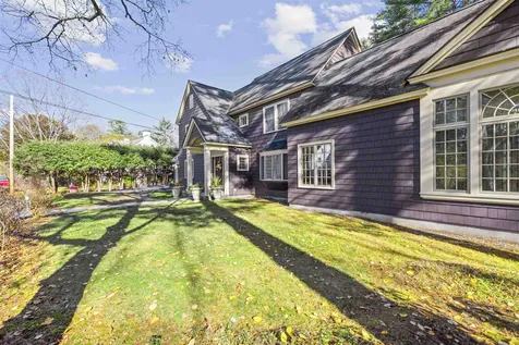 9 Downing Road Hanover NH 03755