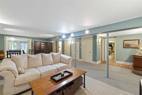 9 Downing Road Hanover NH 03755