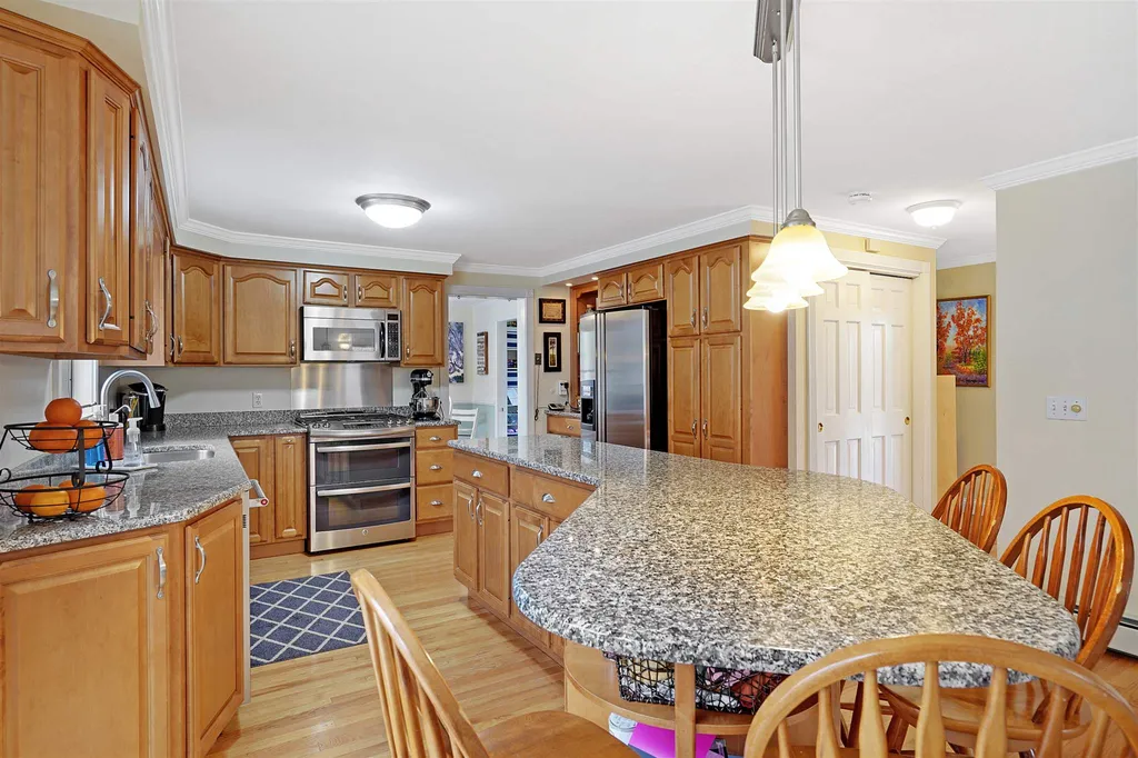 70 Marblehead Road Windham NH 03087