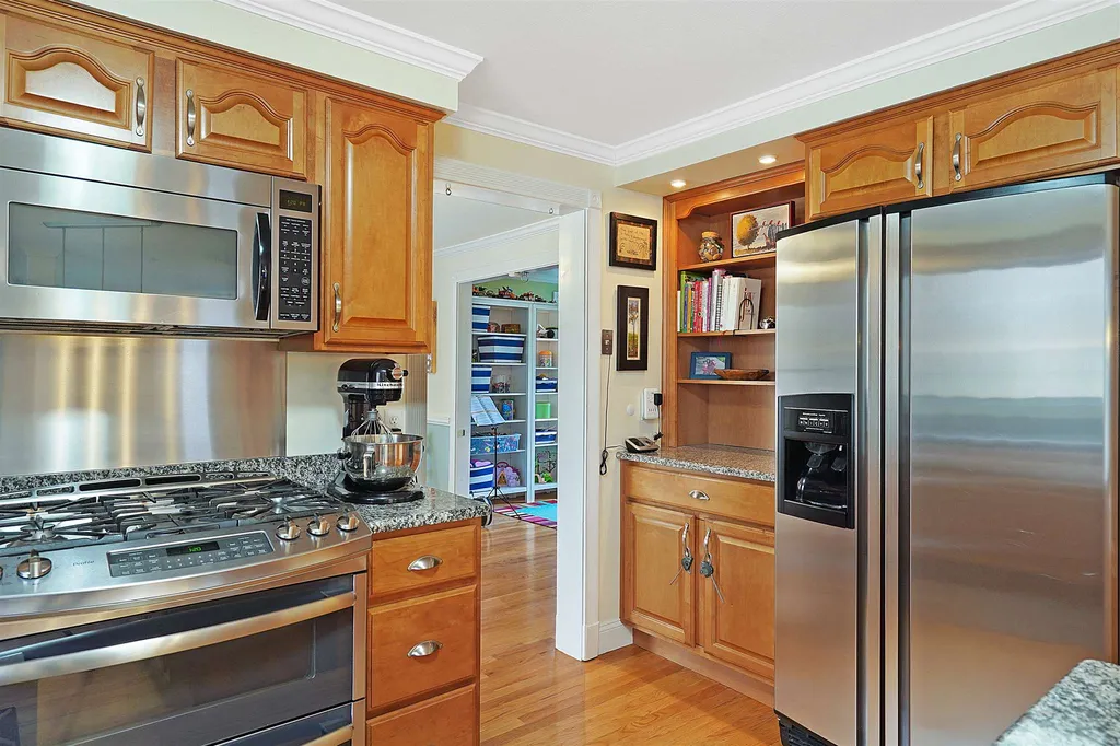 70 Marblehead Road Windham NH 03087